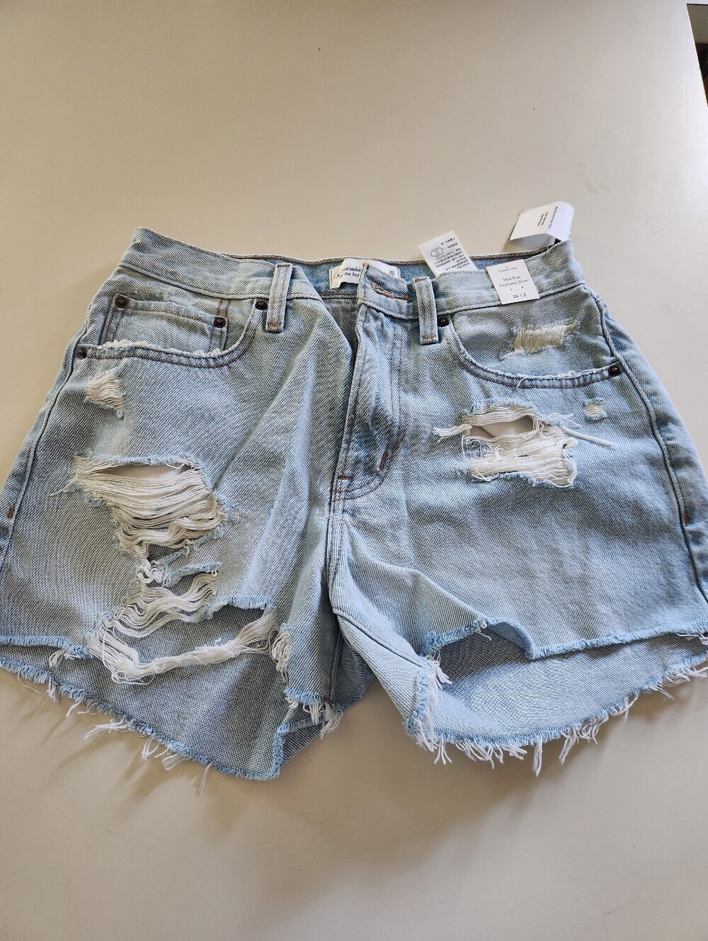 Women's Ambercrombie & Fitch Light Blue Distressed Jeans Shorts